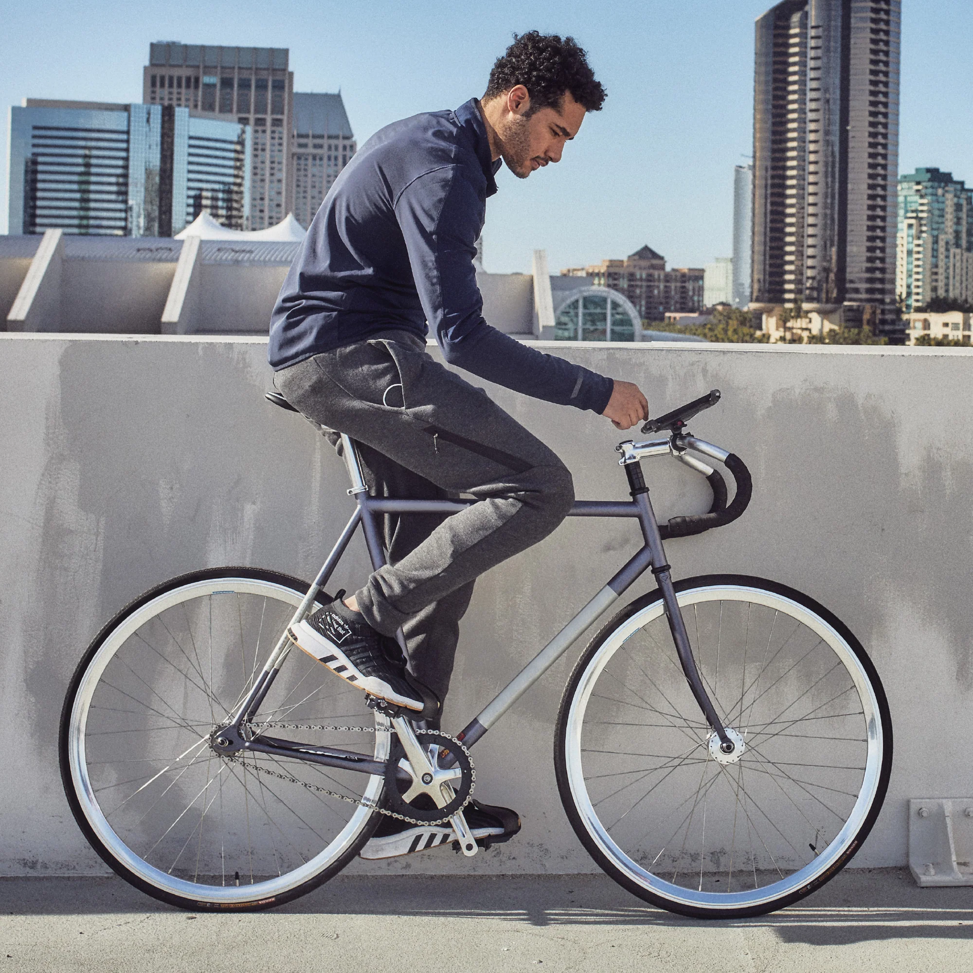 Smartphone Holder - Image 4